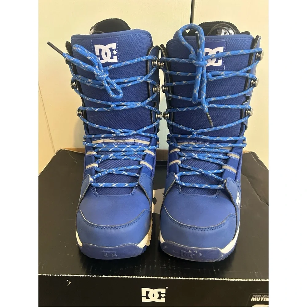 DC Mutiny Laceup Snowboard Boots - Picture 2 of 4